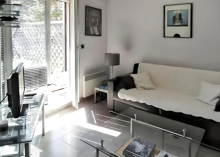 A Avec Terrasse - 33 M²