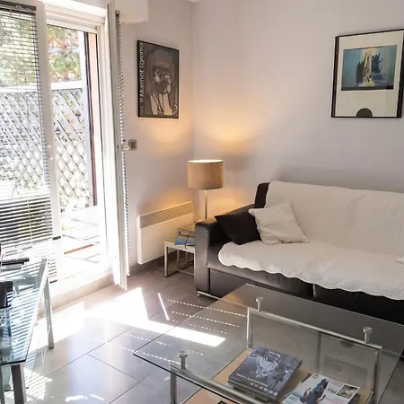 à Avec Terrasse - 33 M² *